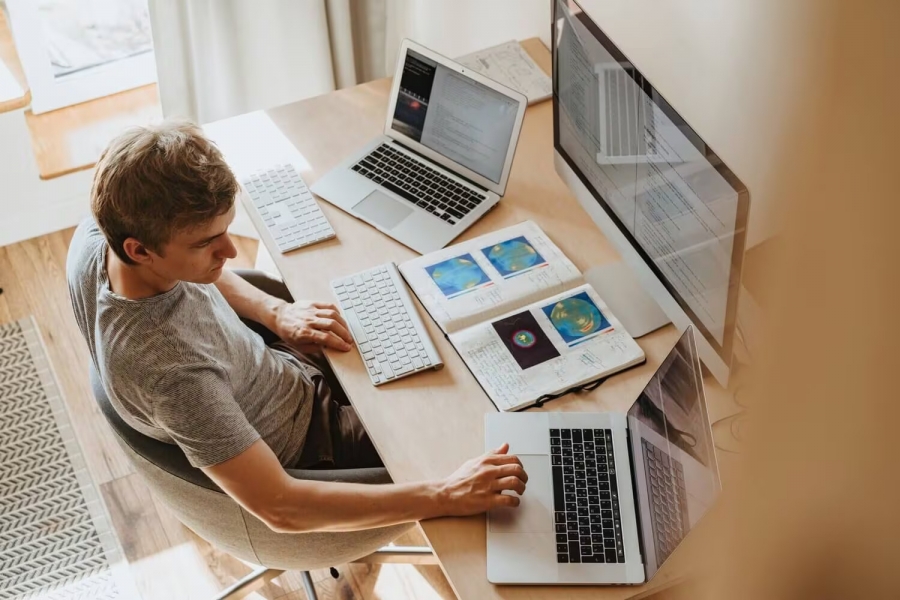 Building trust with remote workers: Easy Ways to improve productivity